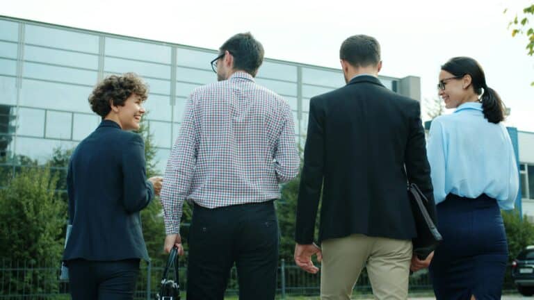 Vitaliteit op de werkvloer: waarom financieel fit zijn hier ook aan bijdraagt 